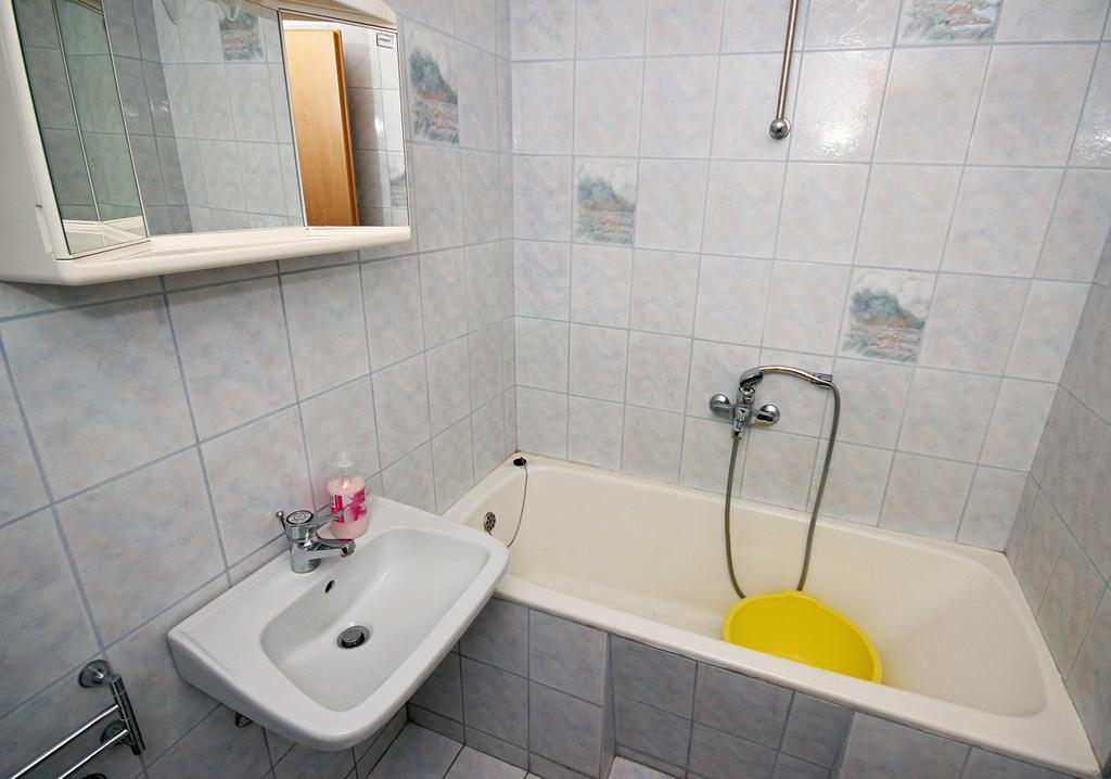 Apartments Near Old Town Dubrovnik Room photo