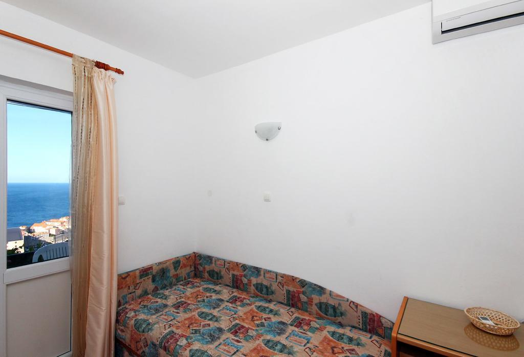 Apartments Near Old Town Dubrovnik Room photo